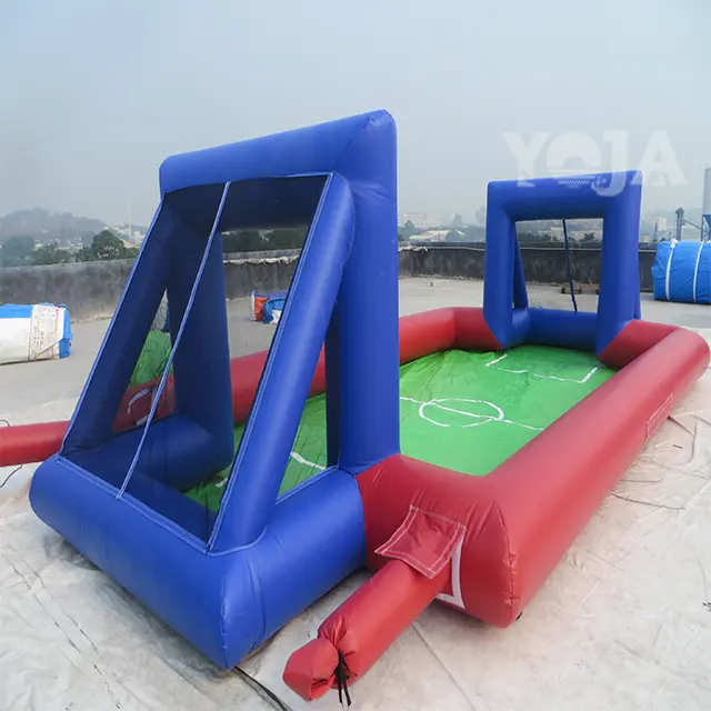 Inflatable फुटबॉल मैदान 2 फुटबॉल लक्ष्यों के साथ बिक्री के लिए Inflatable साबुन फुटबॉल क्षेत्र