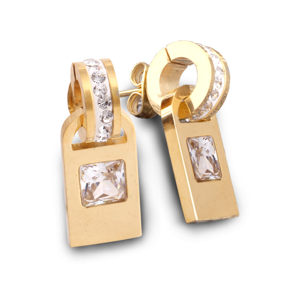 Blanc (boucles d'oreilles)