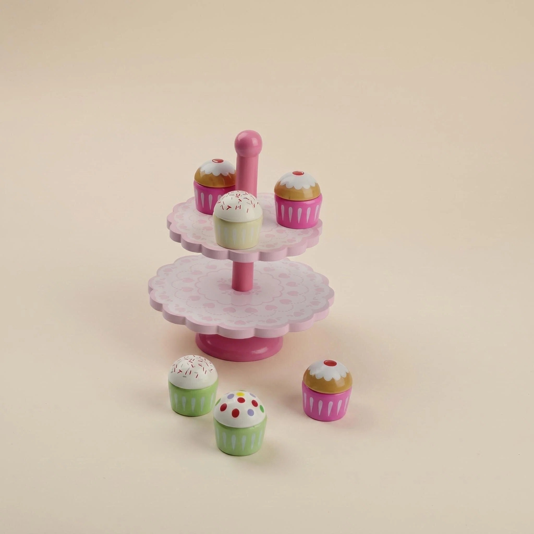 Stacking cakes