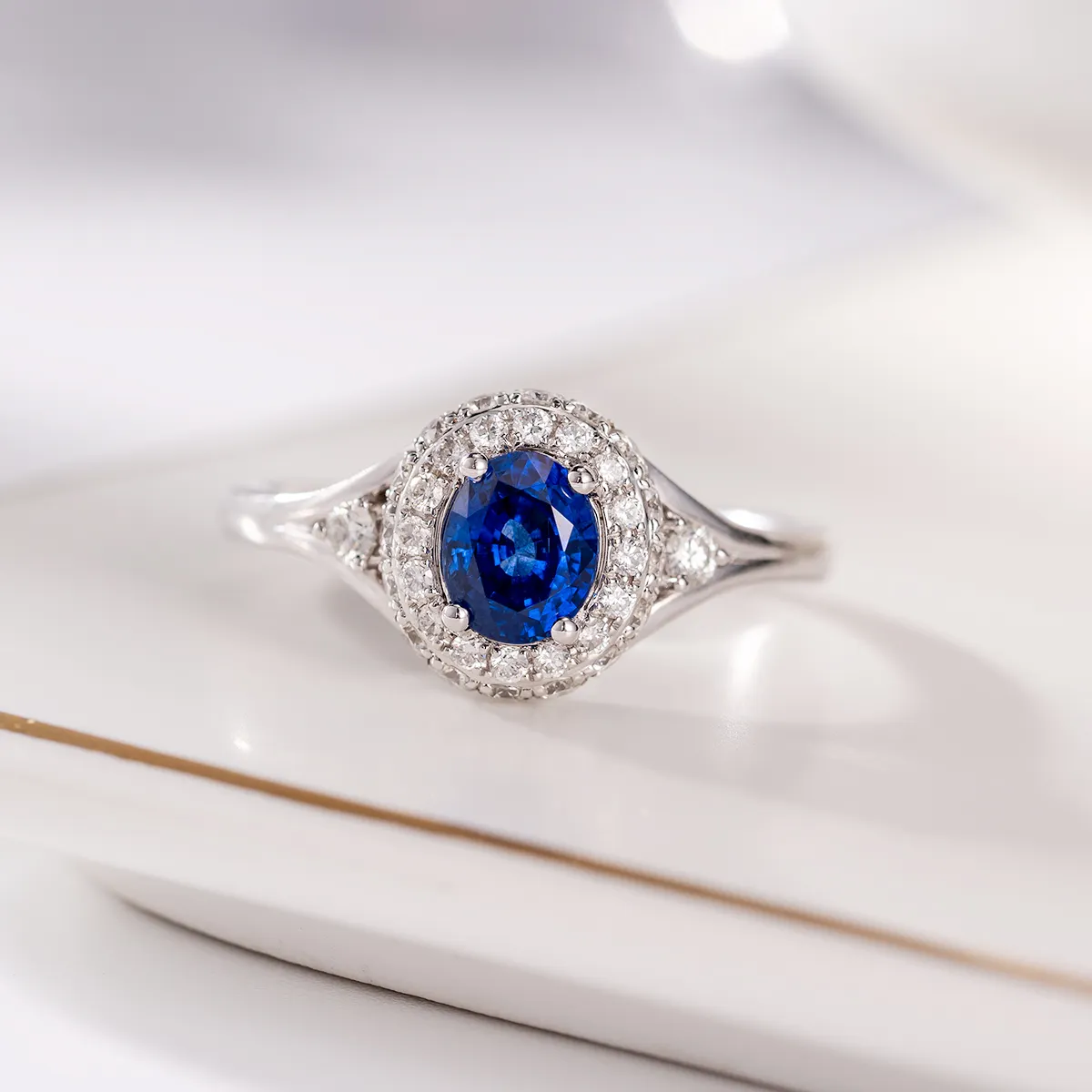 Цена по прейскуранту завода-изготовителя натуральный голубой сапфир белый алмаз 18k чистого золота кольцо