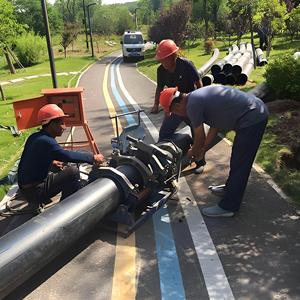 Chine Fournisseur HDPE Soudage Tubes en plastique Polyéthylène HDPE Tuyau d'eau <span class=keywords><strong>3</strong></span> 4 6 8 10 12 14 20 24 36 Pouces HDPE Tuyau de vidange Prix