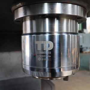 VMC1890 Centro de mecanizado vertical de 5 ejes de alta precisión Máquina CNC de 5 ejes grande y rentable Sistema de control Fanuc BT50 - Product Image 3