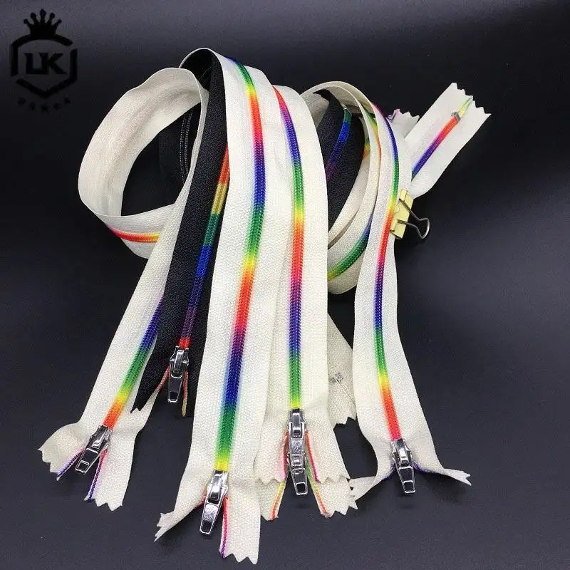 LanKe all'ingrosso arcobaleno denti cerniera in Nylon catena lunga cerniera arcobaleno personalizzato Utility Storage Tote Zipper per borse e vestiti