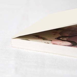 Cuaderno personalizable A5 con esquinas redondeadas, tapa dura gruesa de 300g, Bloc de notas de papel recubierto con logotipo impreso en la columna vertebral desnuda - Product Image 5