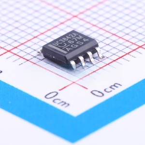 Controlador PWM UC3842AD8TR-Controlador de modo de corriente de alta frecuencia para aplicaciones de conversión de energía - Product Image 1