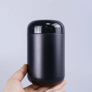 Boş kapsül şekli gıda sınıfı PET HDPE plastik tek kullanımlık süt suyu içecek şişeleri plastik kapaklı 18 oz 550ml konteynerler - Product Image 1