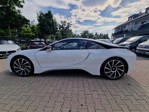 ข้อเสนอพิเศษสำหรับรถคู่รักไฟฟ้ารถ I8 BMW มือสอง \ เบนซินขับเคลื่อนมือซ้ายและพวงมาลัยขวามีทั้งซื้อและขับคูเป้ - Product Image 4