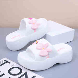 Женские пляжные сандалии - Product Image 3