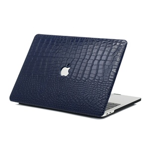 MacBook Air Pro Retina用ブラウンクロコダイルPUレザーハードケース1112 13 14 1516インチカットアウト付き