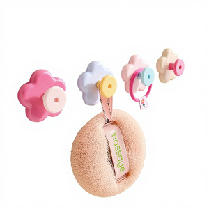 Blumenförmiger Starker Vakuum-Saughaken (3 Haken) Mehrzweck Kombinierbarer Toilettendeckel-Heber - Product Image 1