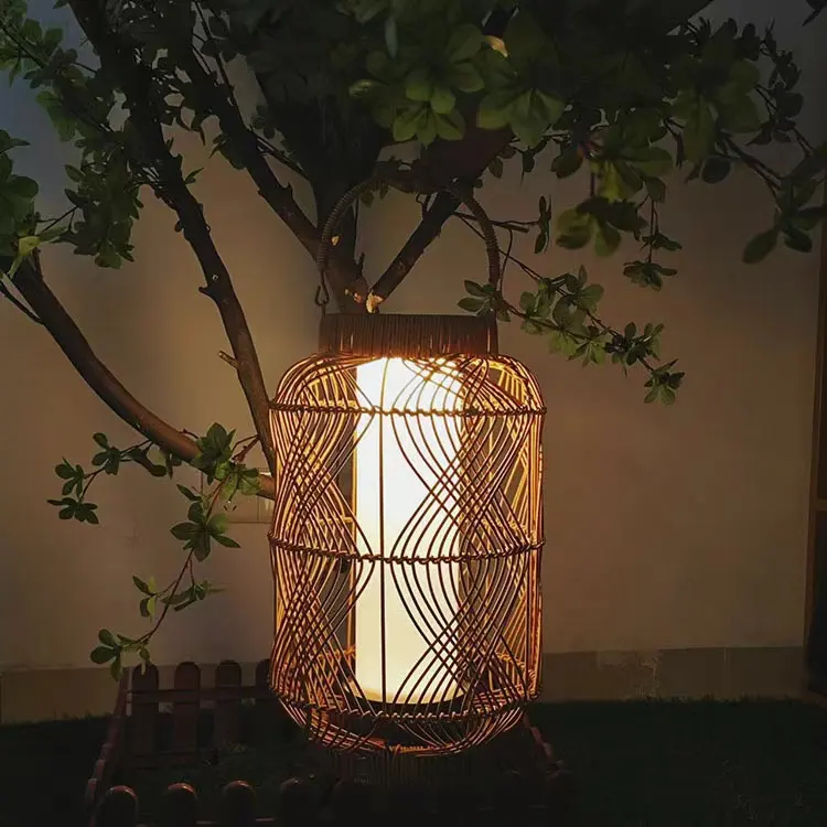 Lumind Solar Garden Lamp Rattan art floor lamp LED solar PE rotational molding outdoor balcony outdoor rattan garden lamp