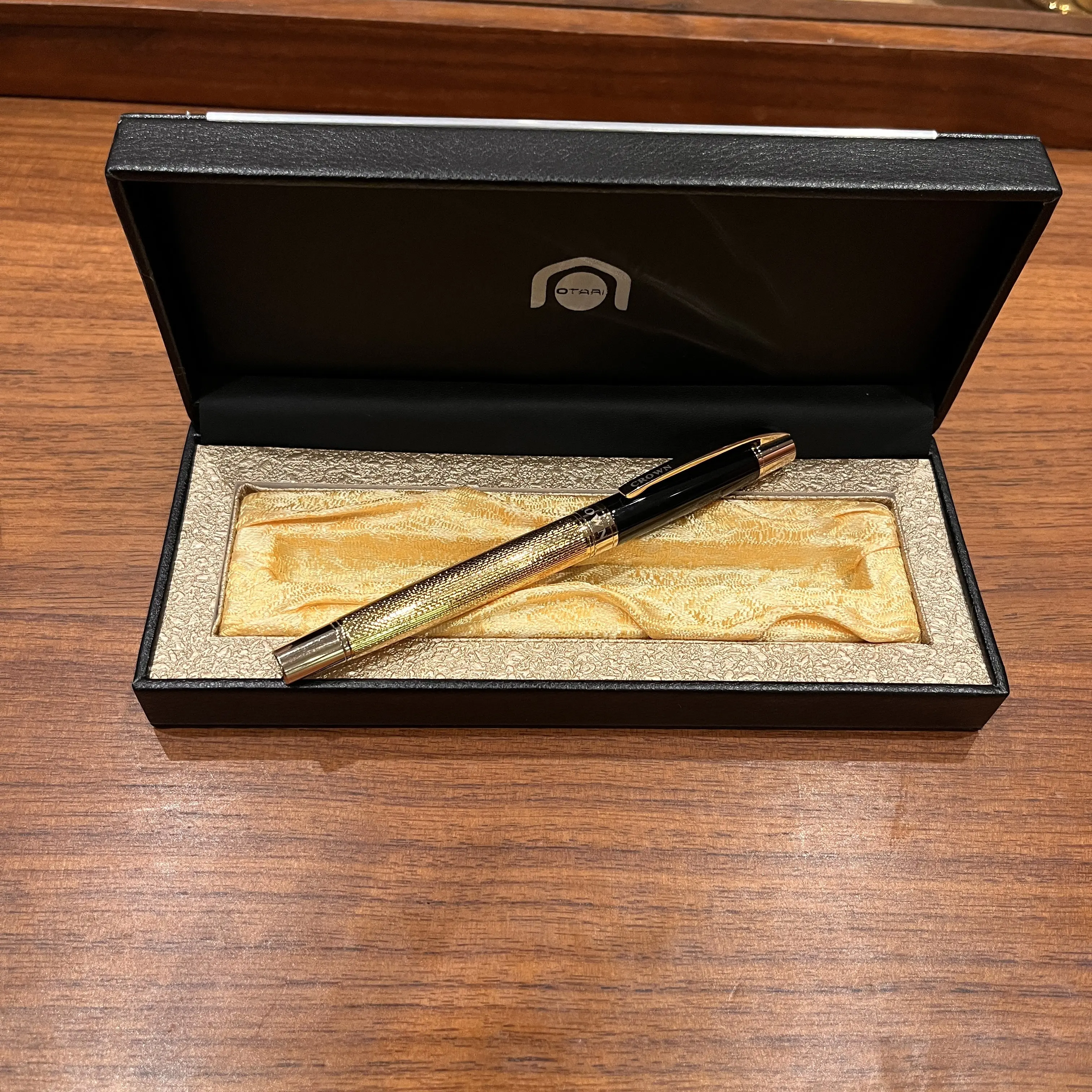 Professional Executive Office classic design ballpoint pen gift pen set custom company gold color ball pen