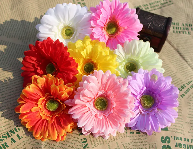 Fleurs artificielles indiennes colorées, 1 pièce, tête de marguerite, comme coiffure de mariée