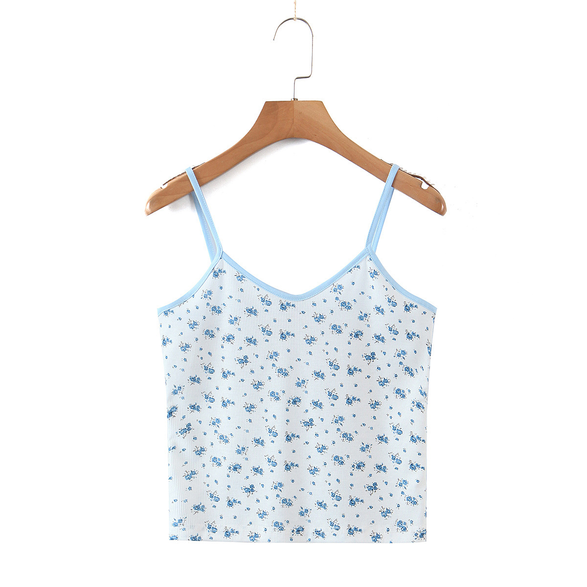 เสื้อชั้นในสีฟ้า