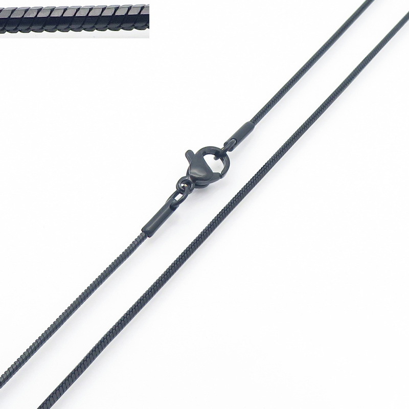 Cadena de serpiente cuadrada facetada negra de 12 mm.