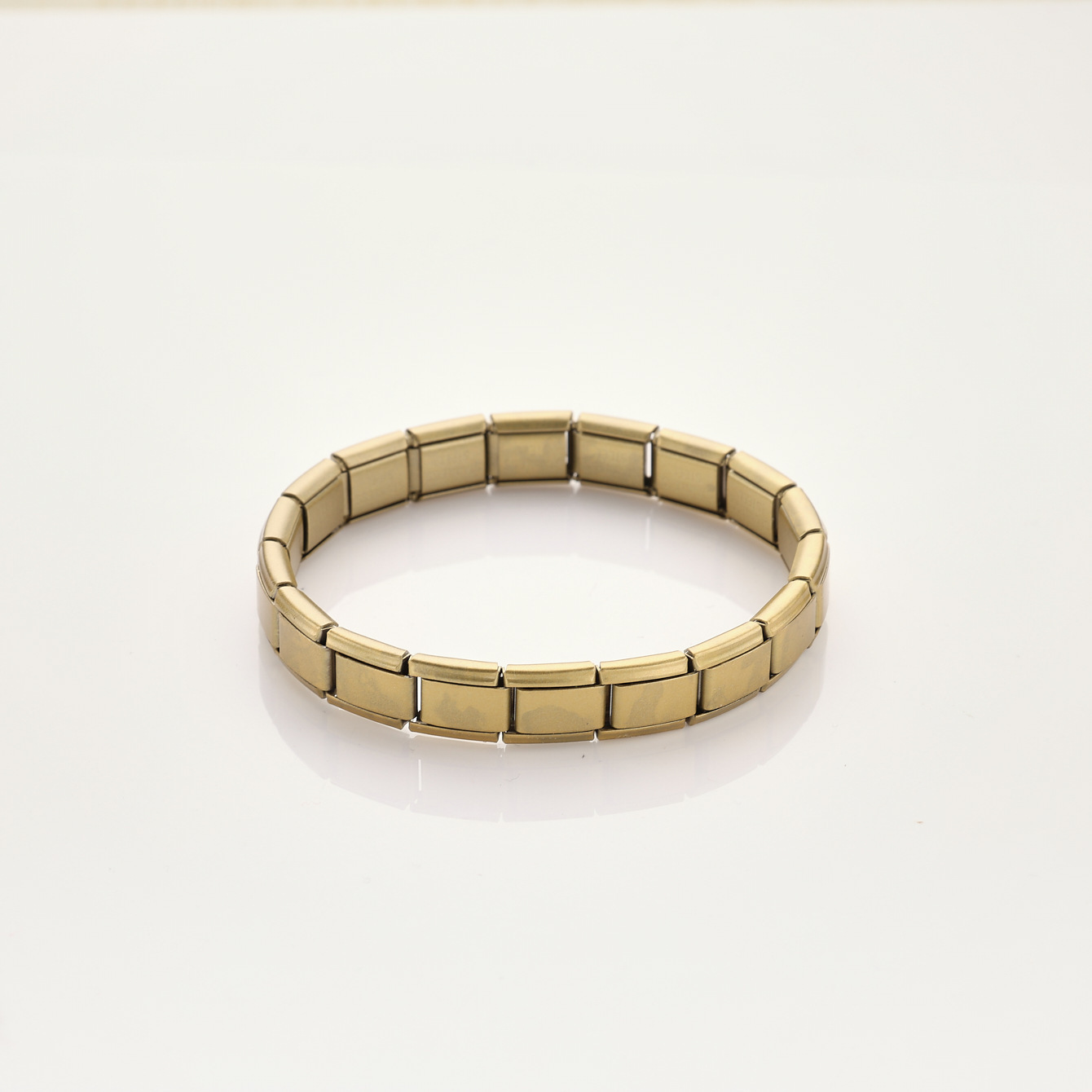 Matte gold-18 segments