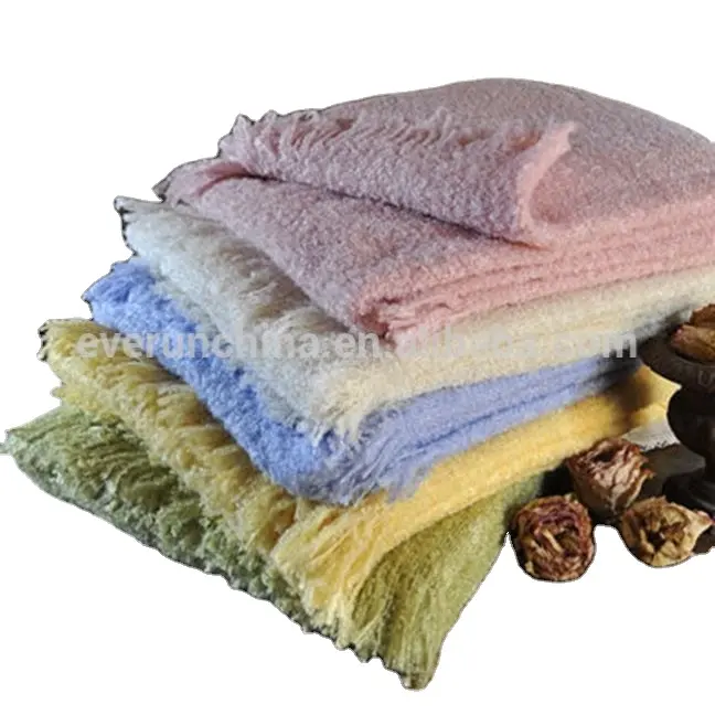 Le coperte intrecciate in finto Mohair 100% indossabili portatili in acrilico accettano qualsiasi colore personalizzato