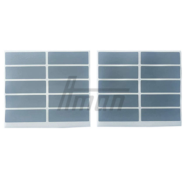 สีเทาเข้ม