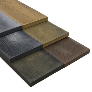 Facile installazione all'aperto PU composito Decking con struttura in vero legno legno duro impermeabile e antiscivolo Design contemporaneo