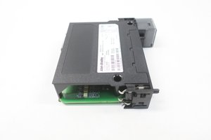 Sigillato il nuovo controllo 1756-OB16IEFS 16 punti di uscita digitale 1756-OB16IEFSK 1756-OB16IK PLC <span class=keywords><strong>Controller</strong></span> 1756 ob16iefs