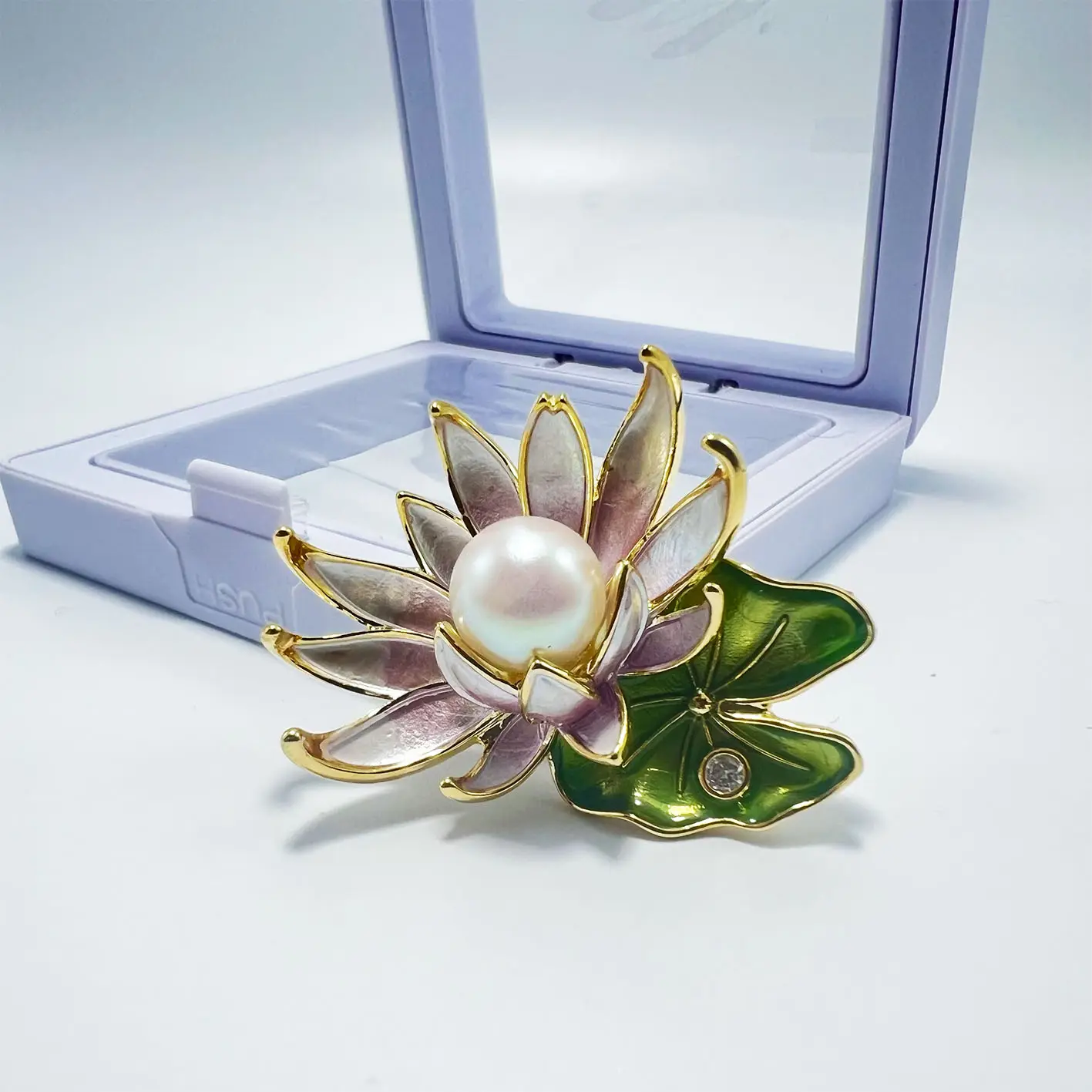 Wholesale Chinese Style Copper Brooch with Lotus Design for Cufflinks Pins Buckles   Corsage
