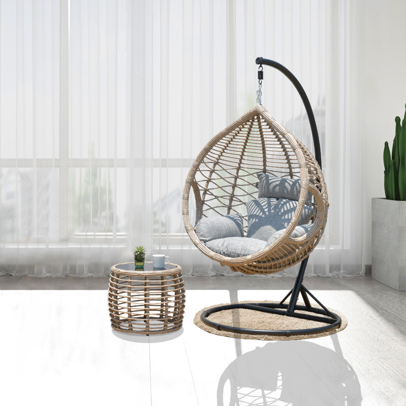 gray rattan-gray pad-black bracket