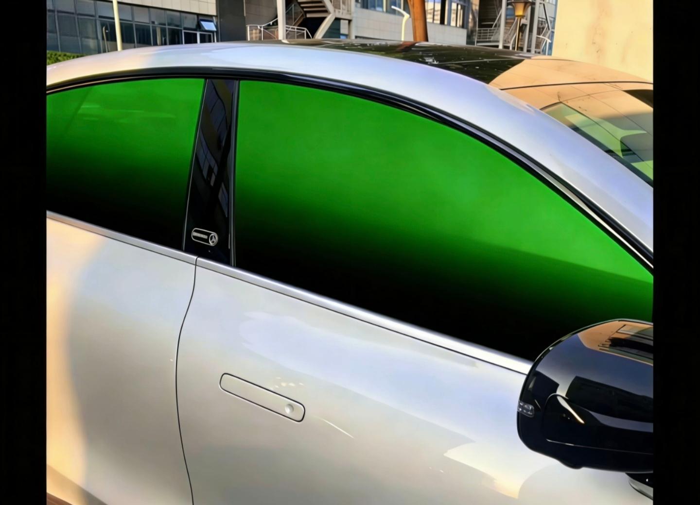 Verde-negro