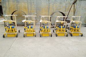 Fabricante Pequeña Inversión Gran Beneficio Simple 2017 Máquina de fabricación de bloques huecos móviles operada manualmente en Papúa Nueva Guinea - Product Image 6