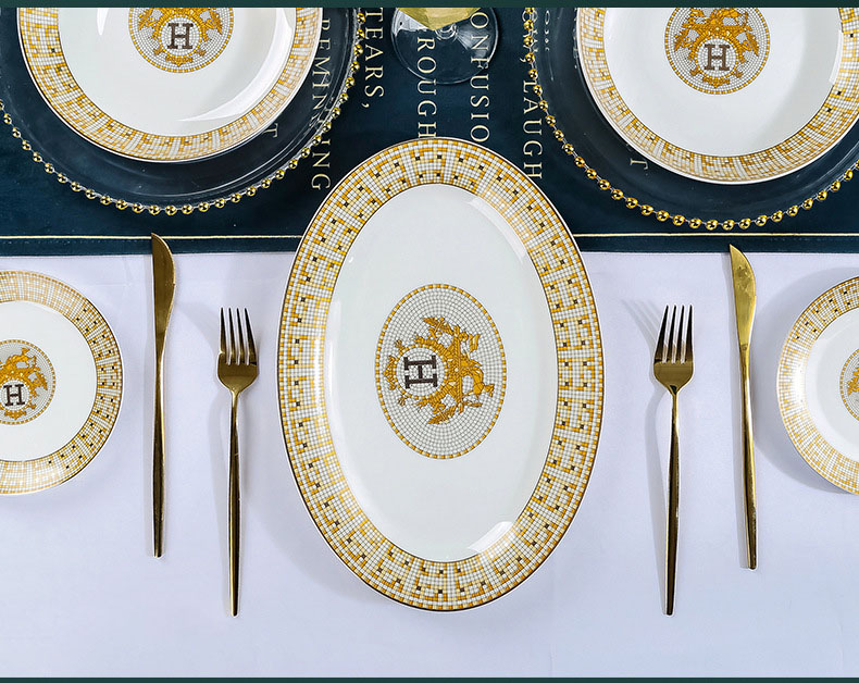 Assiette à poisson ovale dorée de 12 pouces
