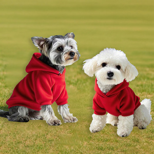 थोक कस्टम लोगो प्यारा डिजाइन लक्जरी काले सफेद पेट के कपड़े पॉलिएस्टर गिर जाते हैं सर्दियों बिल्ली कुत्ते के कपड़े - Product Image 5