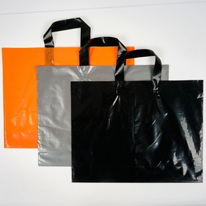 カスタムショッピングバッグ生分解性ソフトループハンドルプラスチックバッグ服包装ソフトループハンドル付き - Product Image 5
