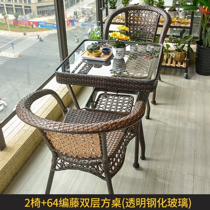 2 chaises 64cm table carrée transparente
