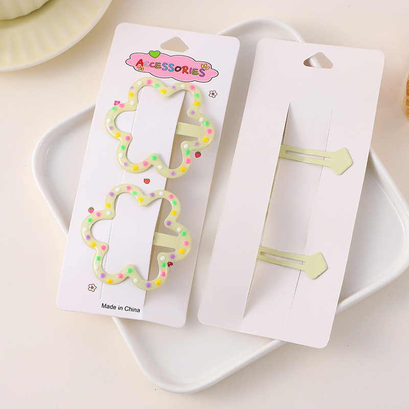 Yellow with small floral patterns, 6.5*6.5cm, 17g