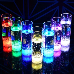Tüm amaçlı LED parti malzemeleri dekorasyon bulaşık makinesinde yıkanabilir şarap bardağı renk değiştirme değiştirilebilir pil Light up Highball