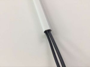 デスクケーブル管理トレイの下のPVCトランキング装飾PVCネットワークケーブルコードチャンネルC10PVCケーブルトレイ - Product Image 5