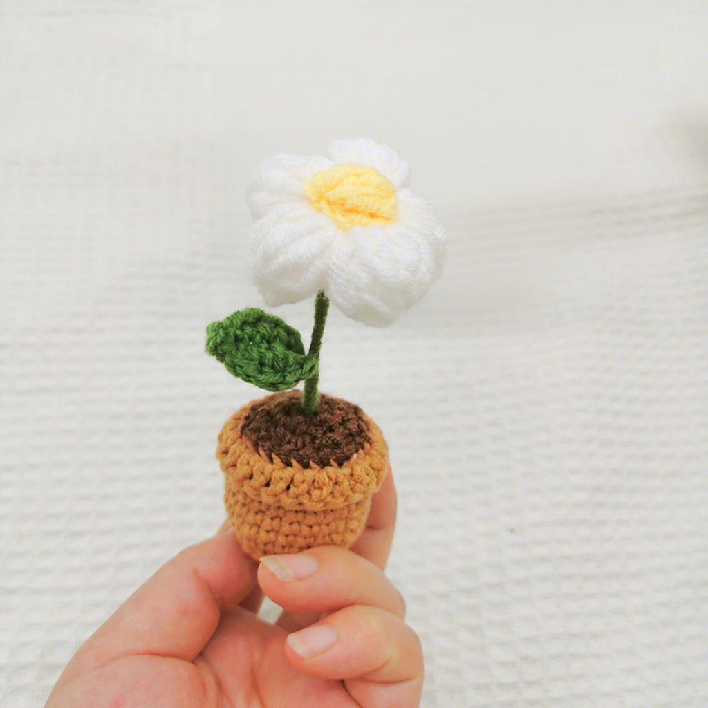 14 crochet knitted small port flower 12*5*5cm
