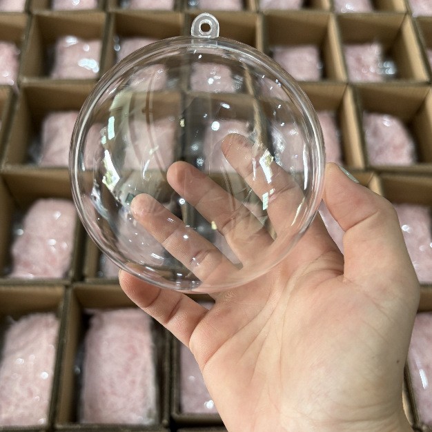 Boules rondes de 10 cm contenant 10 feuilles de raphia