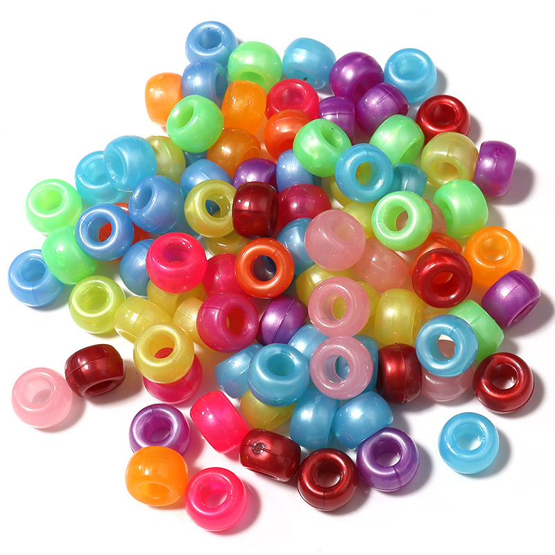 Pearlescent bucket beads
