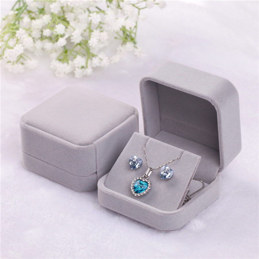 GRAY 7*7*3.8cm