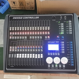 Profession eller DMX512-Controller Einfach zu bedienende 1024B-Kanäle Disco DJ-Computer-Beleuchtungs konsole Manueller Schalter für den Bühnen gebrauch
