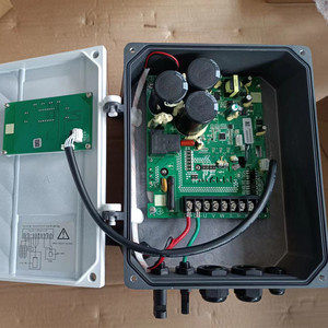 イエメン市場の深井戸灌漑用のDiffulブランドの大流量70 mヘッド3HPソーラーDCウォーターポンプ - Product Image 2