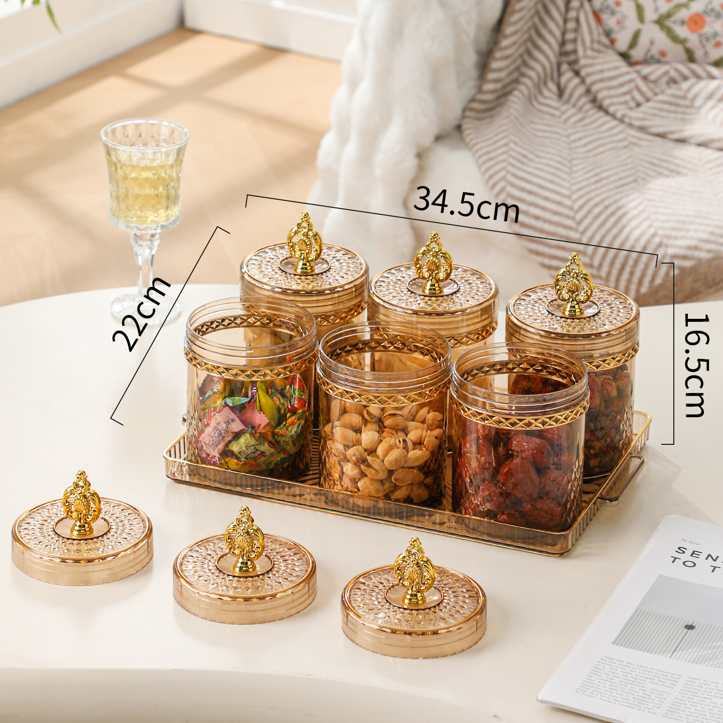 Six-piece sealed container tray (amber color)