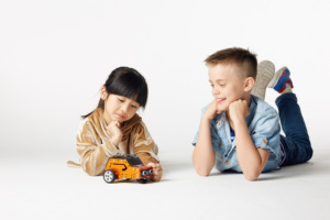 Modischer WeeeBot Mini STEM Roboter nach Hindernis vermeidung Auto Code Smart Trainings roboter Elektrischer STEM Spielzeug auto für Kinder