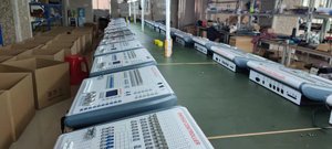 Profession eller DMX512-Controller Einfach zu bedienende 1024B-Kanäle Disco DJ-Computer-Beleuchtungs konsole Manueller Schalter für den Bühnen gebrauch