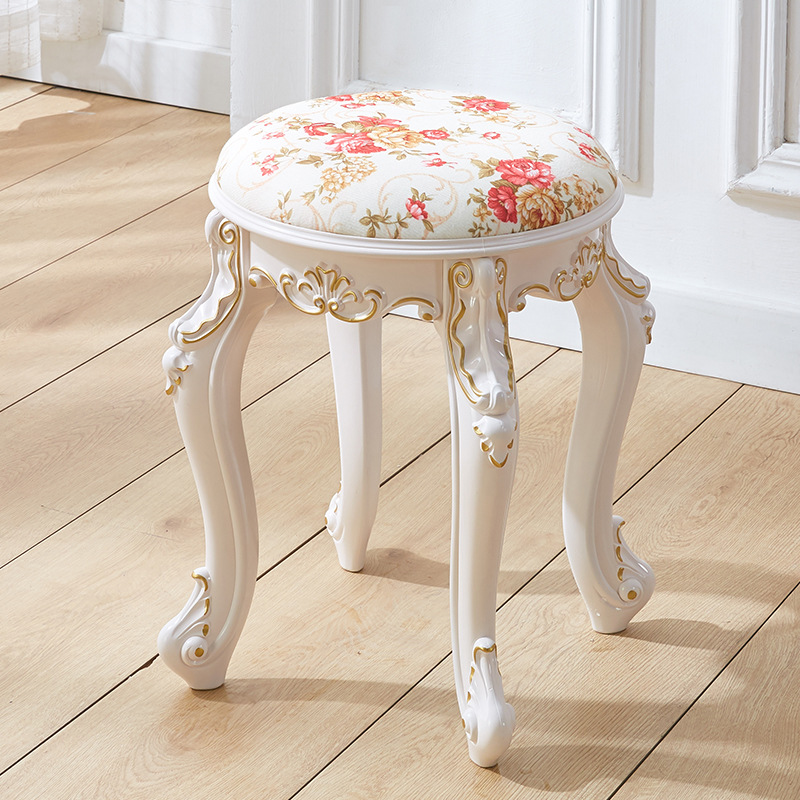 Tabouret rond en velours fleuri rouge peint doré, hauteur 43 cm