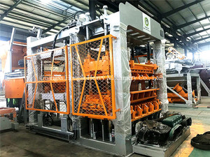 Hongfa QT 10-15 Bock que hace la máquina de hormigón más vendida completamente automática máquina de fabricación de bloques de enclavamiento alto retorno buen precio - Product Image 3