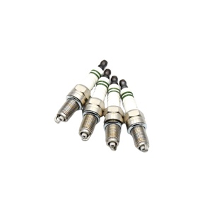 Motor parçası yedek NGK 7980 Denso 267700-7020 için en iyi bujiler - Product Image 1
