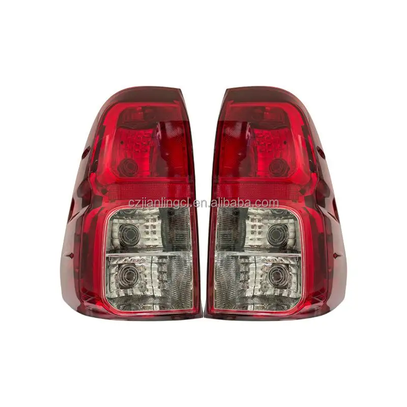 Sıcak satış arka Led Taillamps arka lambaları OEM 81550-0K261 81560-0K261 Toyota Hilux Revo 2015 2016 için Taillamp arka lambası