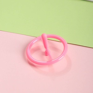 Bán Buôn Phổ Biến Cổ Điển Nhựa <span class=keywords><strong>Fidget</strong></span> Quay Top Số Lượng Lớn Mua Con Quay Quay Đồ Chơi Cho Trẻ Em - Product Image 2