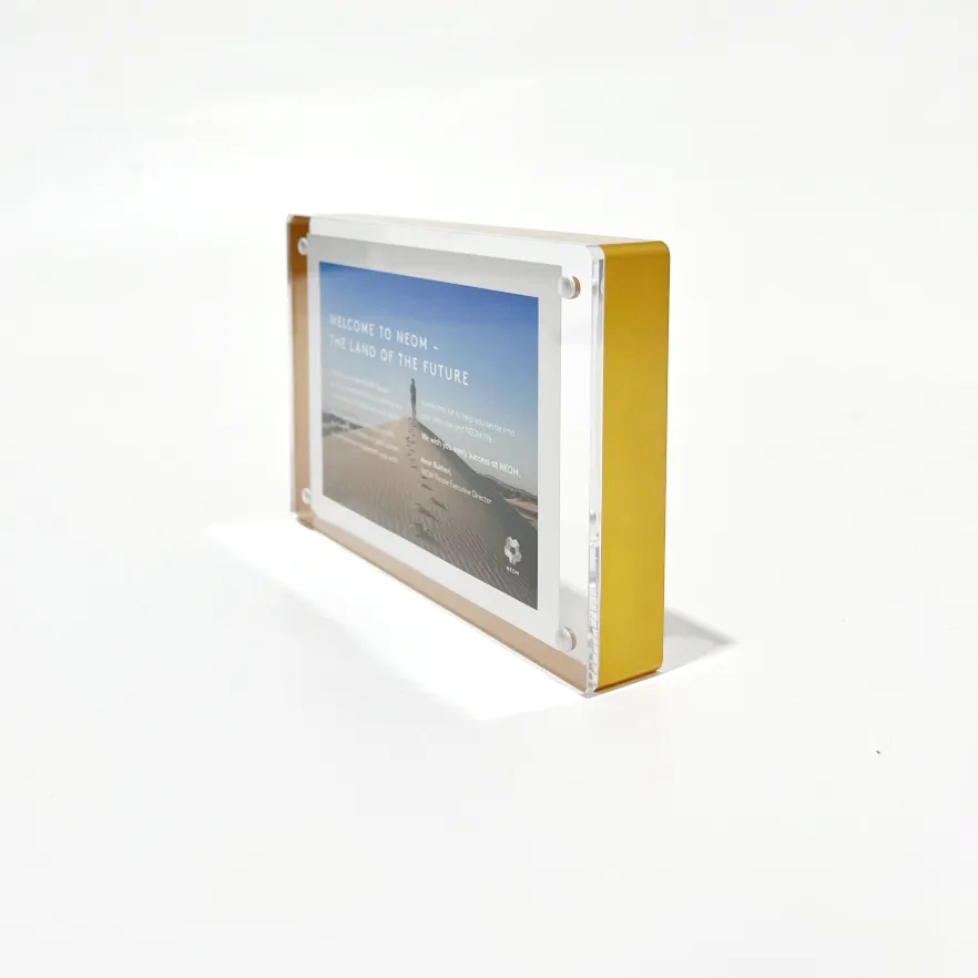 Novo Design Magnético Acrílico Photo Frame 4x6 polegadas 5*7 ''6*8'' aceitar cor de pintura tamanho personalizado também pode ser alterado
